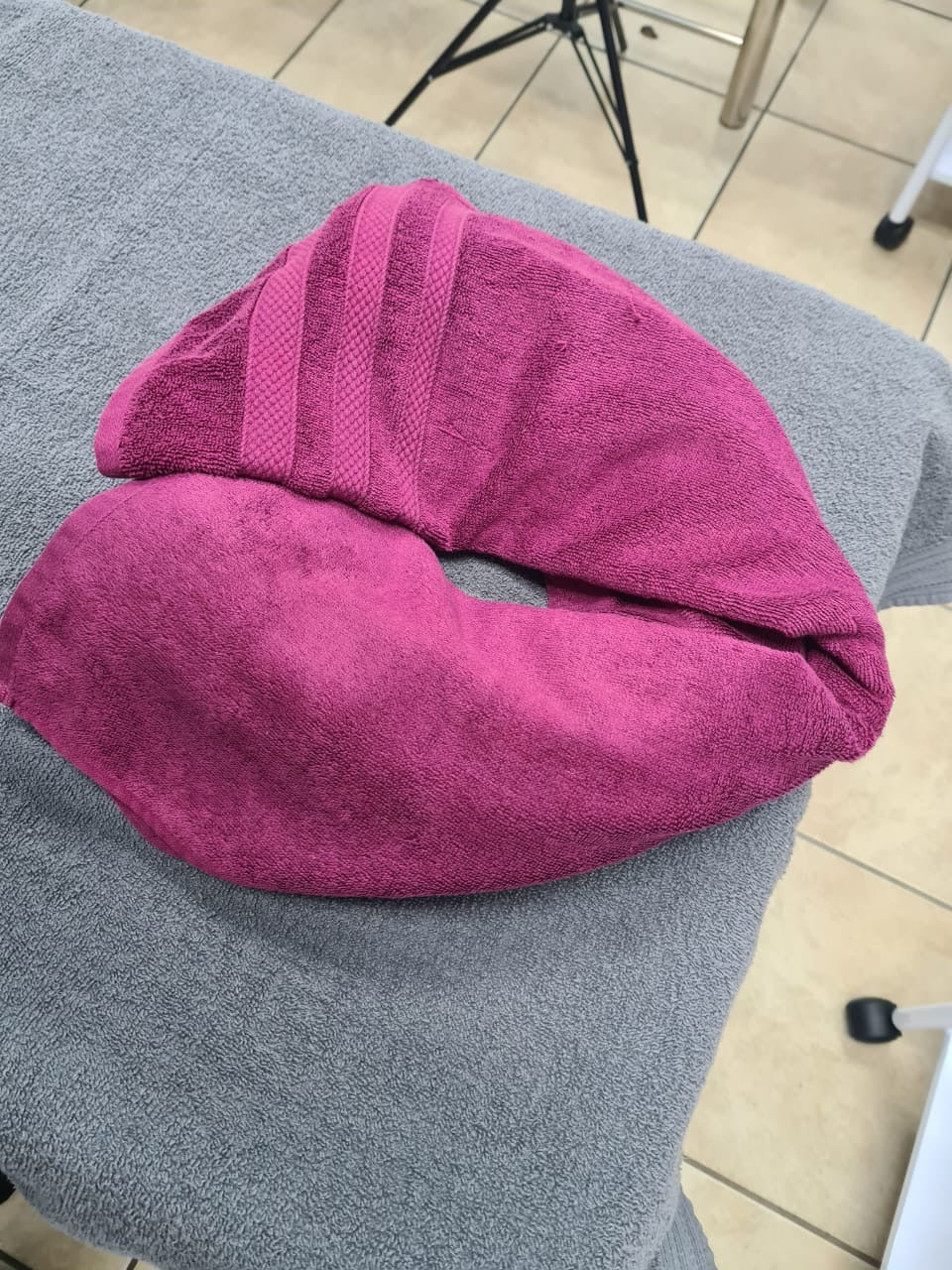 Foam Head & Face Rest - Image 2