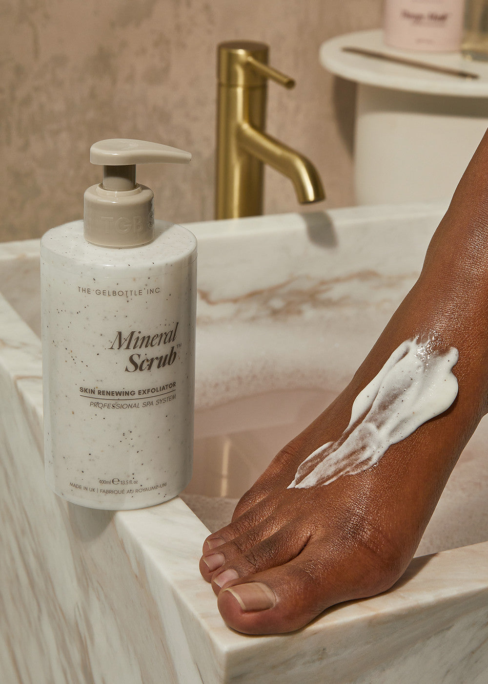 The Gelbottle Mineral Scrub Refill - Image 3